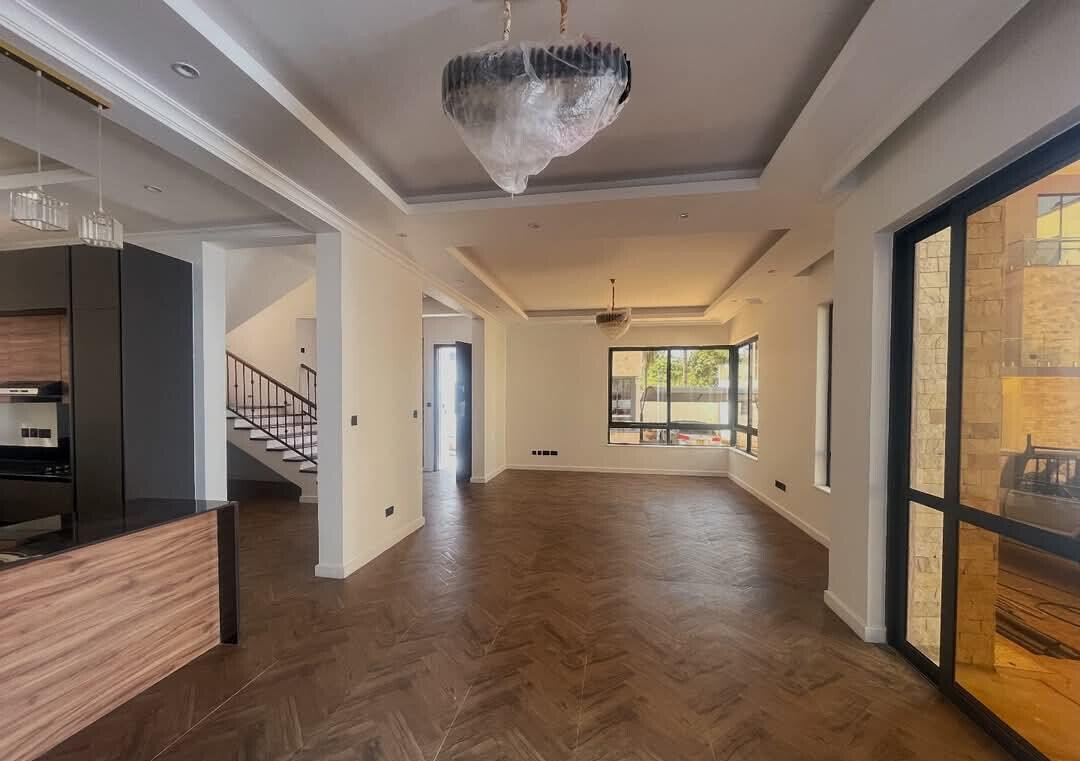 Newly Built 4BR Townhouse with Rooftop Terrace - Lavington