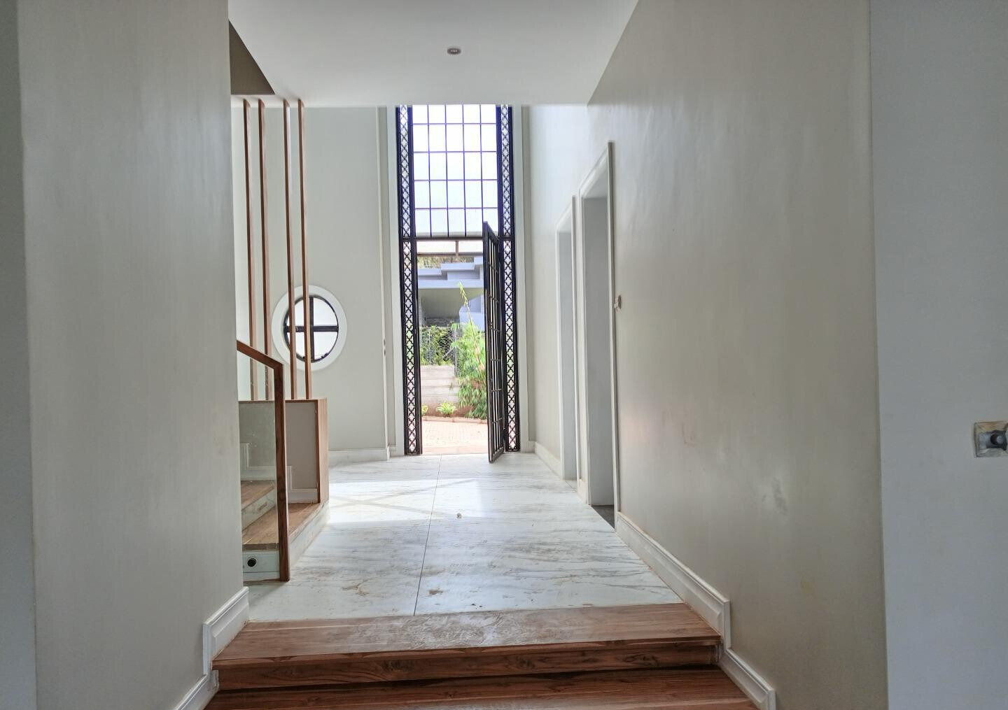 5BR Townhouse with Rooftop Terrace & Heated Pool - Loresho