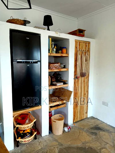 5bdrm Bungalow in Illula for sale - Image 9