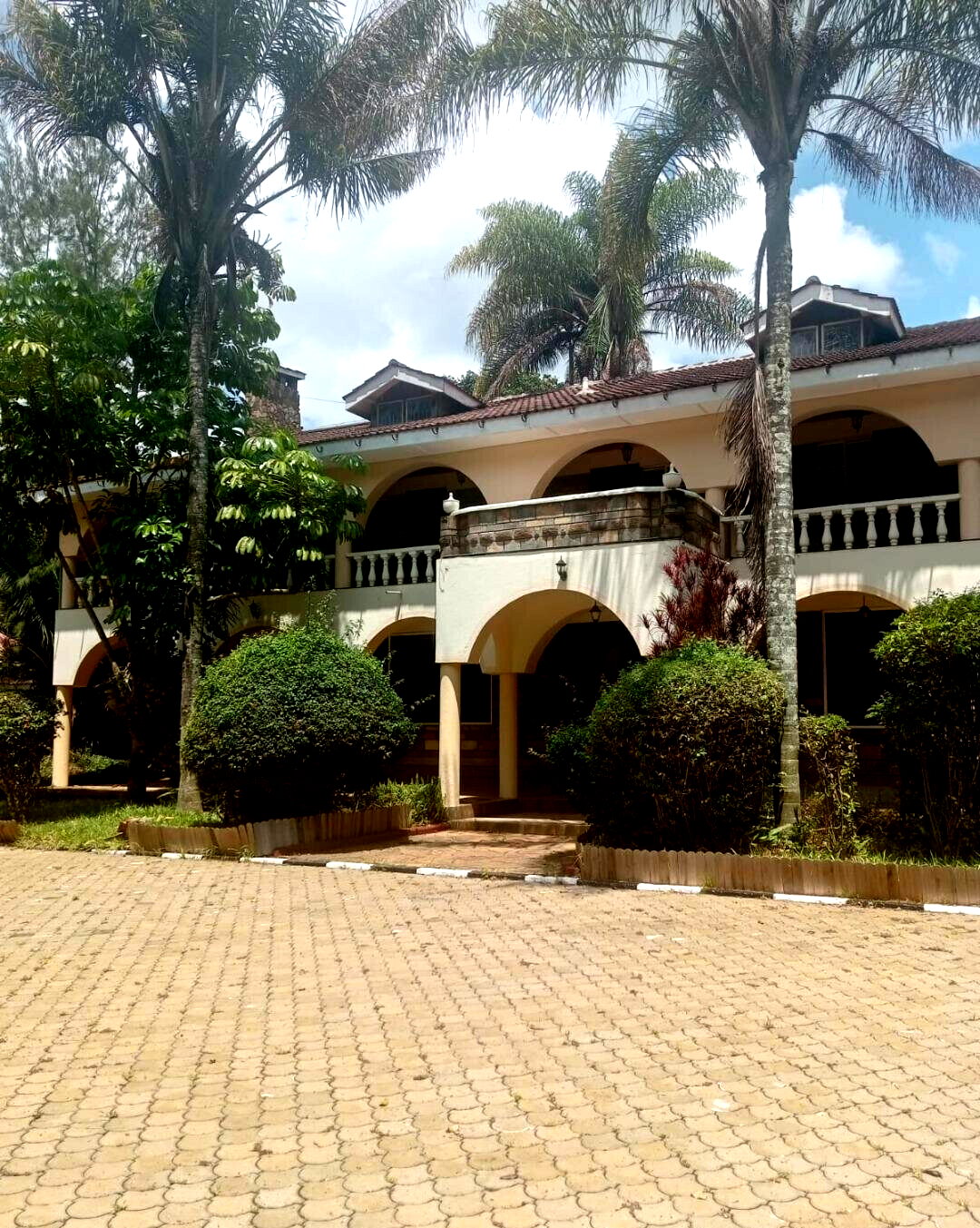 6BR Mansion with Garden at KSh 400K