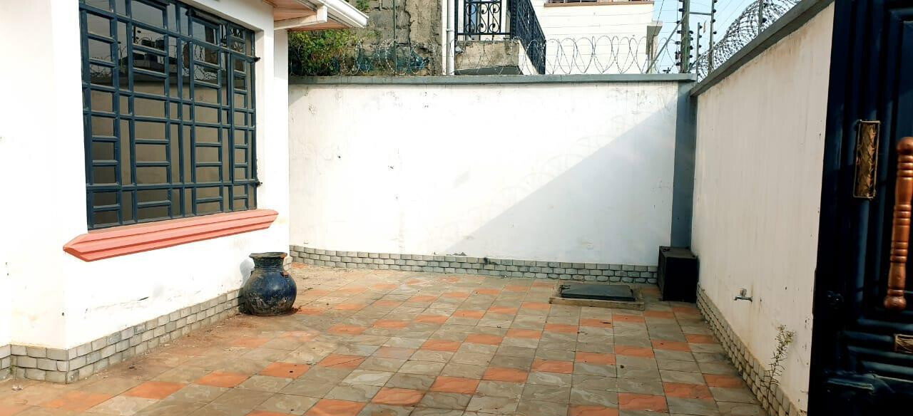 7BR Townhouse with DSQ & 10,000L Tank – Langata