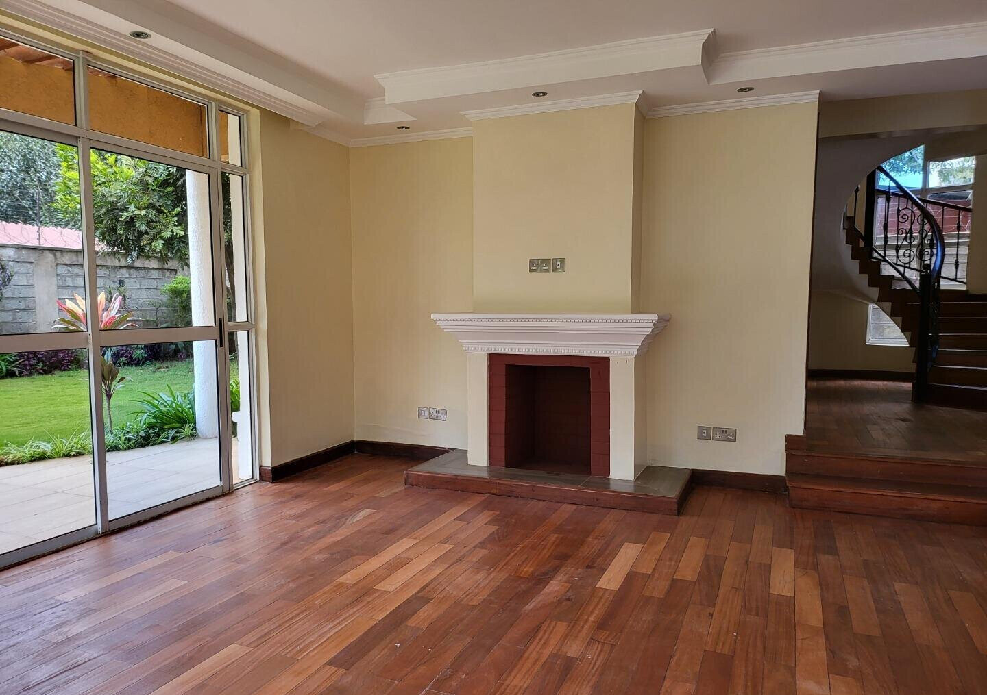 5-Ensuite Townhouse with Gym & Generator - Lavington