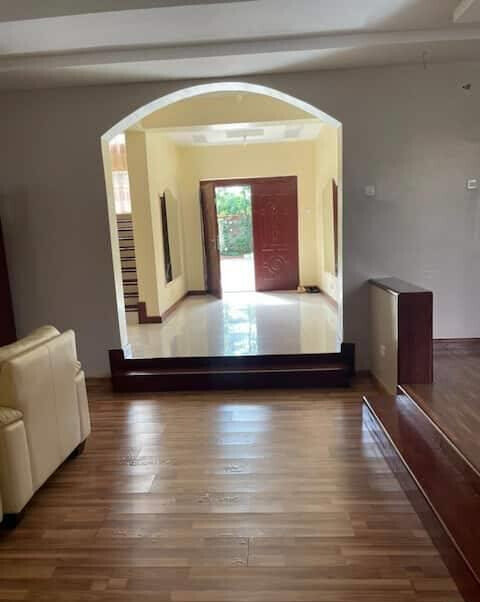 Half Acre 5BR Haven at KSh 280K