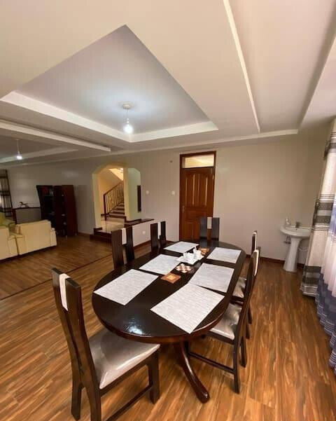 Half Acre 5BR Haven at KSh 280K