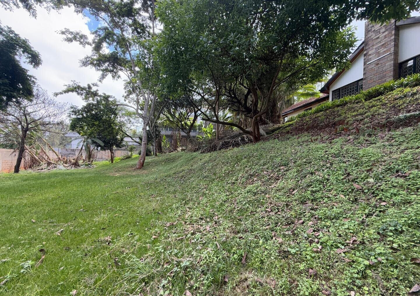 Garden Plot with Parking for KSh 100M