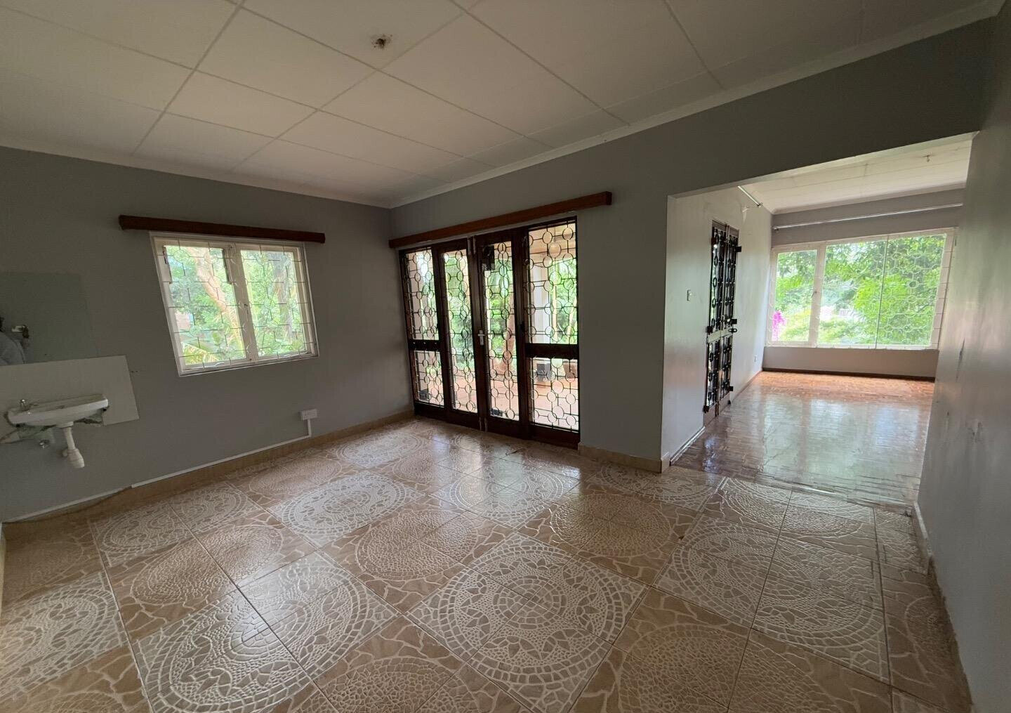 Garden Plot with Parking for KSh 100M