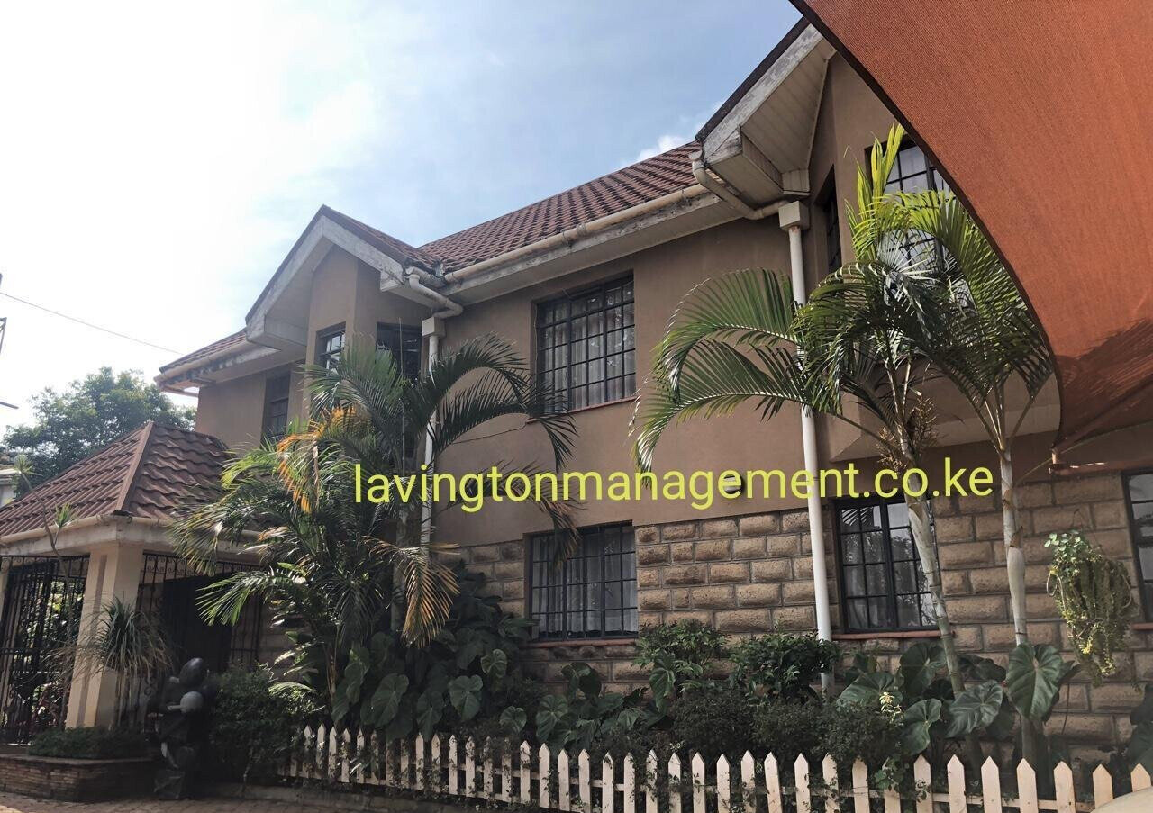 4-Ensuite Townhouse on 0.27 Acre with Private Garden & DSQ - Lavington