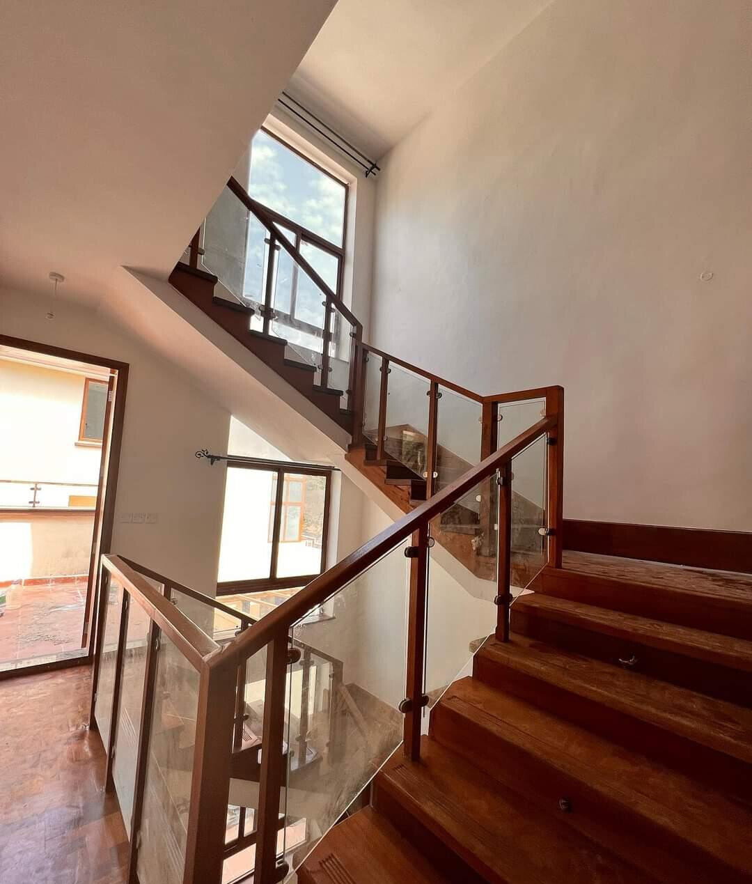 5-Ensuite Townhouse with Rooftop Terrace & Study - Lavington