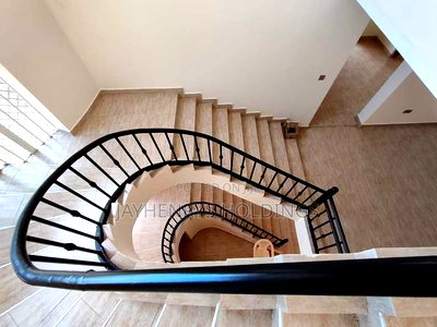 5bdrm Villa in Membley Estate for sale - Image 11