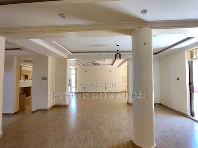 5bdrm Villa in Membley Estate for sale - Image 4