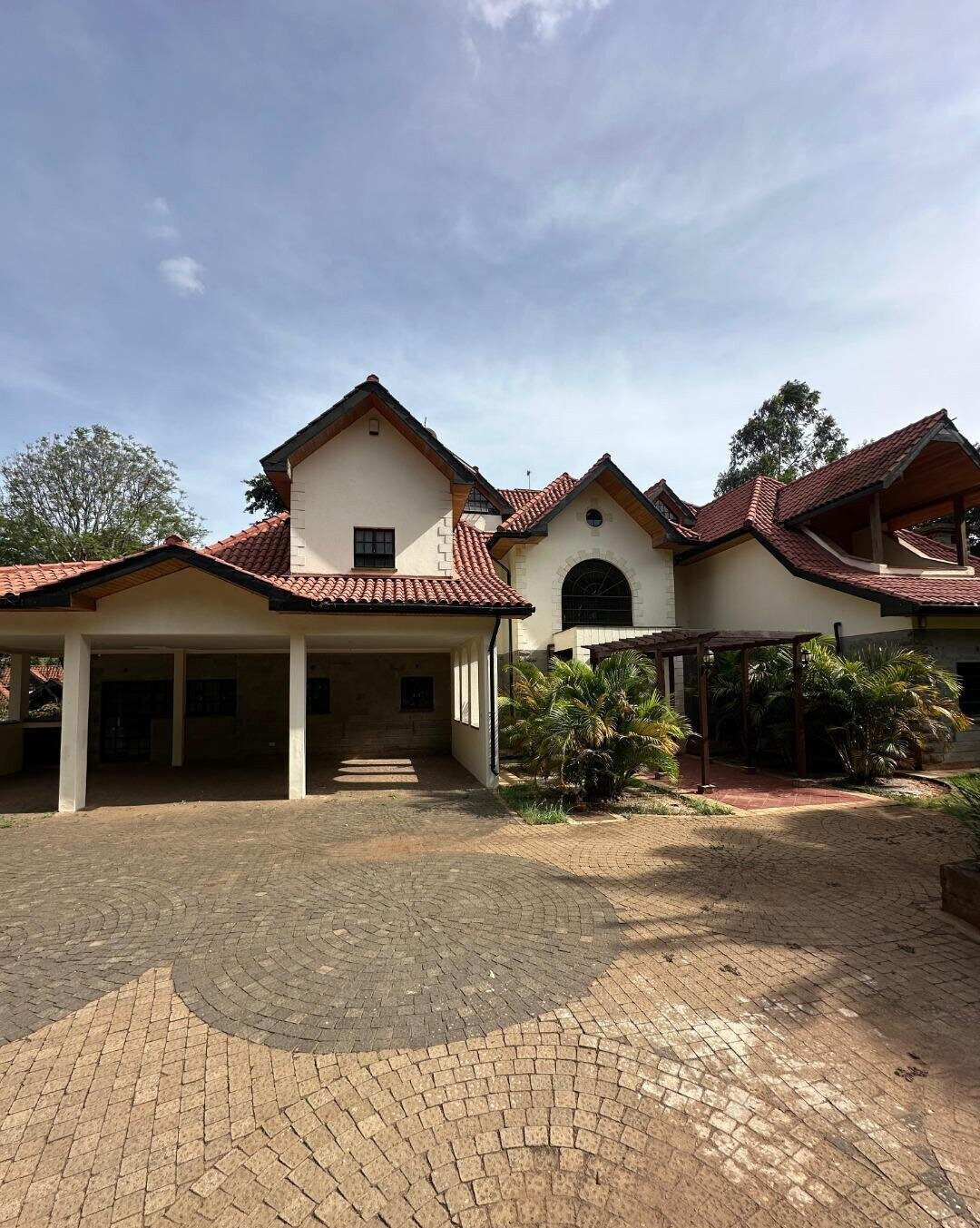 1-Acre Family Home - Karen C