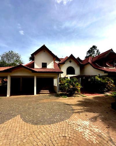 1-Acre Family Home - Karen C