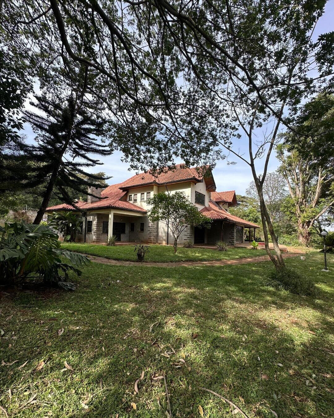 1-Acre Family Home - Karen C