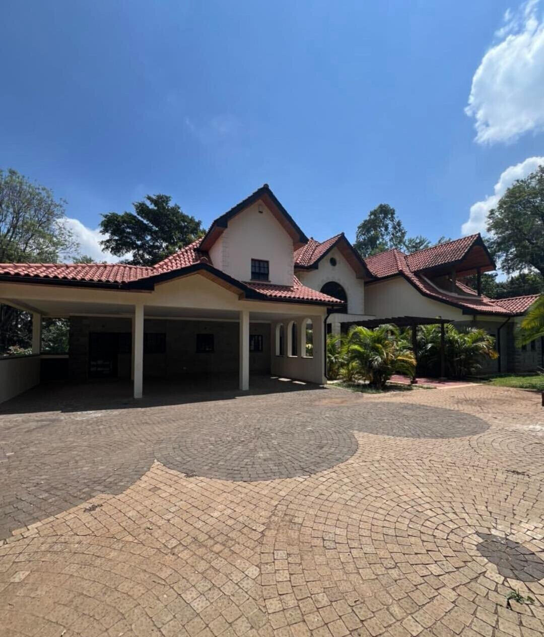 1-Acre Family Home - Karen C