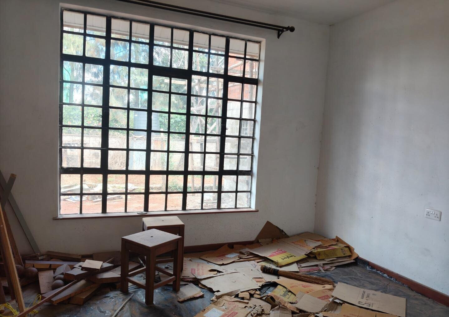 1/2 Acre 10BR Haven at KSh 500K