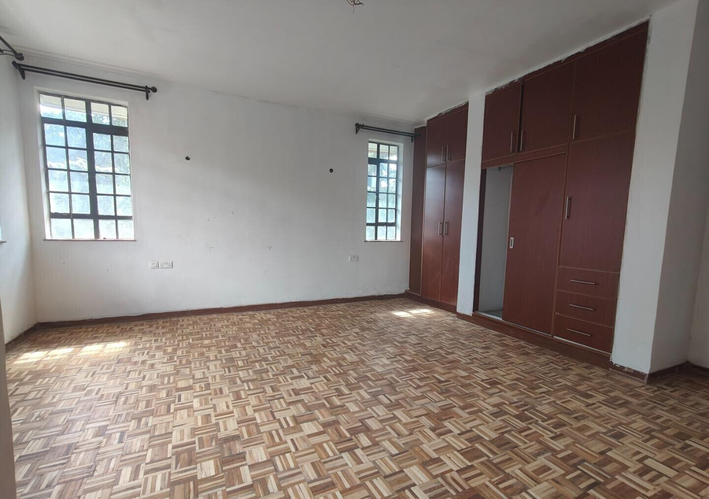 1/2 Acre 10BR Haven at KSh 500K