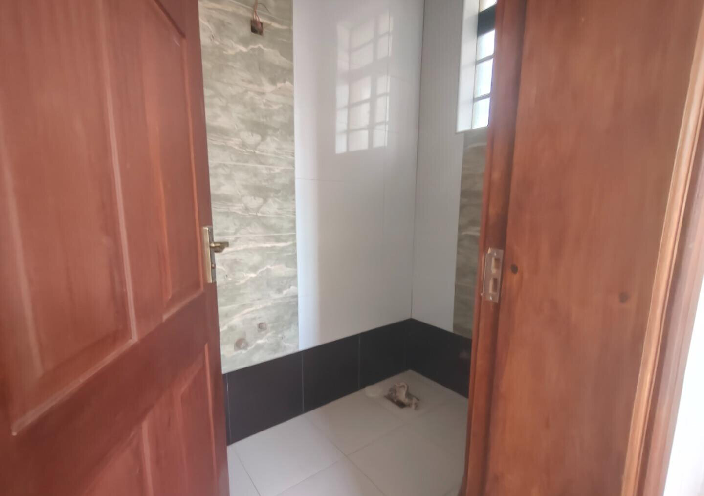 1/2 Acre 10BR Haven at KSh 500K