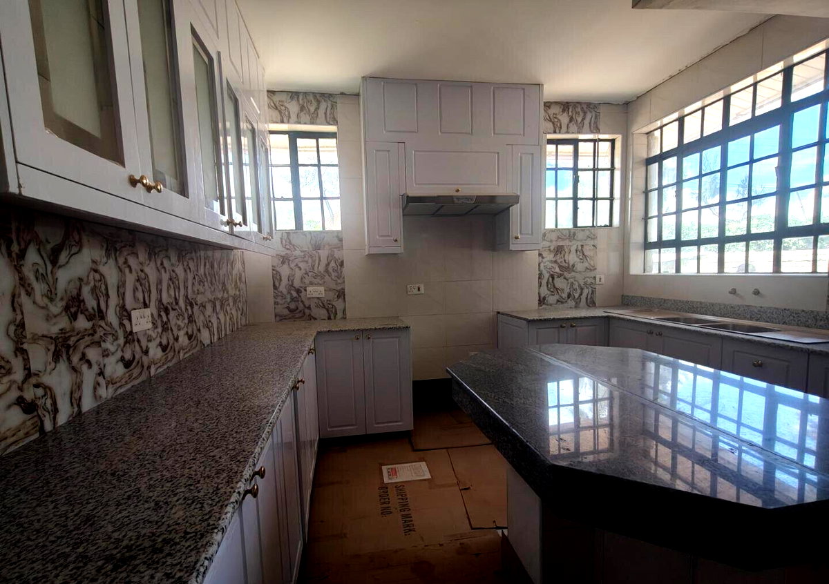 1/2 Acre 10BR Haven at KSh 500K