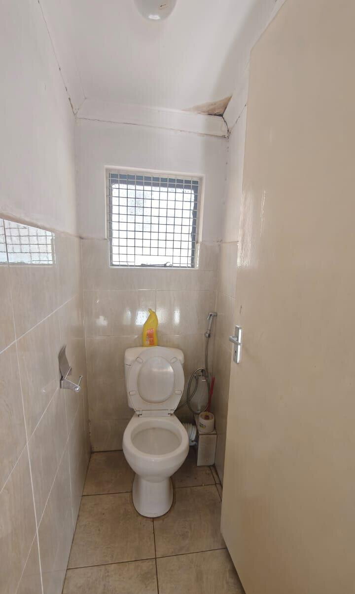 3BR Commercial Townhouse on Tarmac - Nairobi West