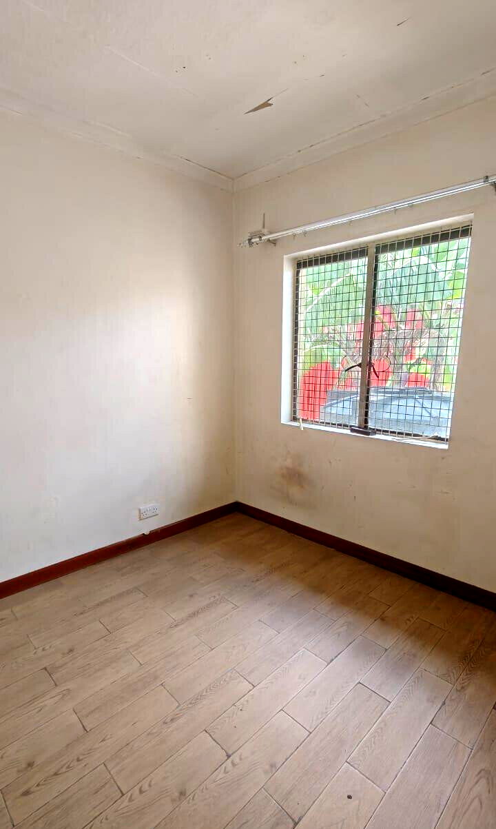 3BR Commercial Townhouse on Tarmac - Nairobi West