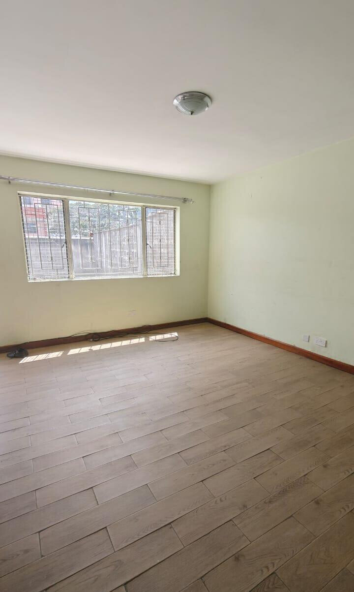 3BR Commercial Townhouse on Tarmac - Nairobi West