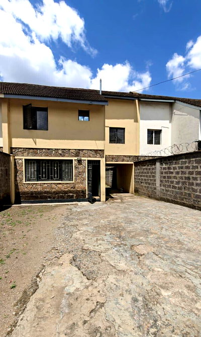 3BR Commercial Townhouse on Tarmac - Nairobi West