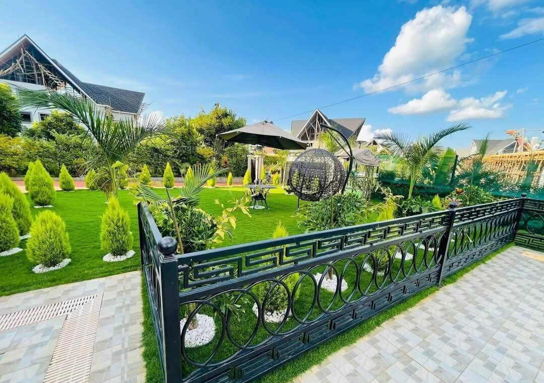6-Bedroom Townhouse with DSQ & Solar - Ruiru