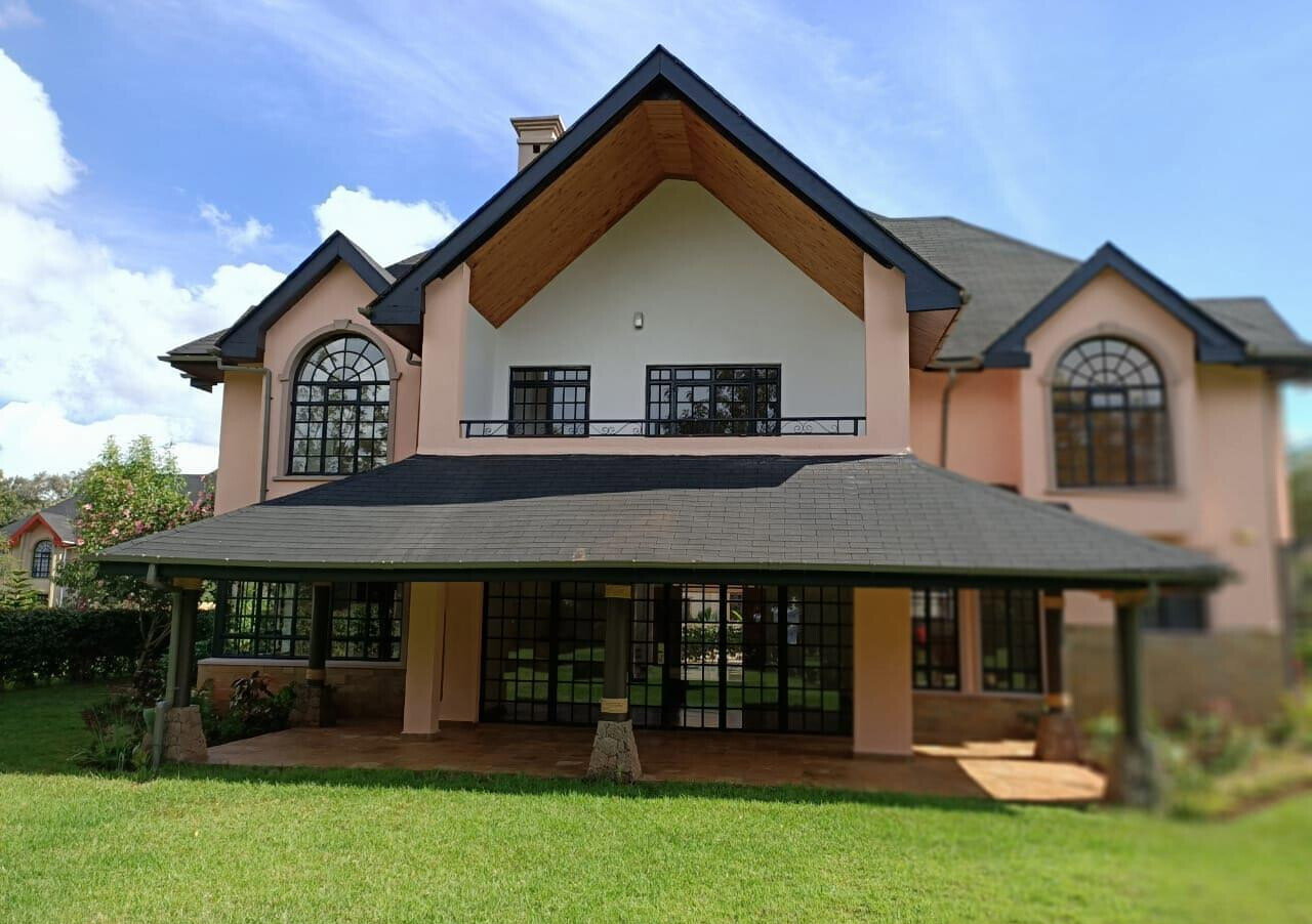 5-Ensuite Family Townhouse with Fireplace & Staff Quarters – Karen
