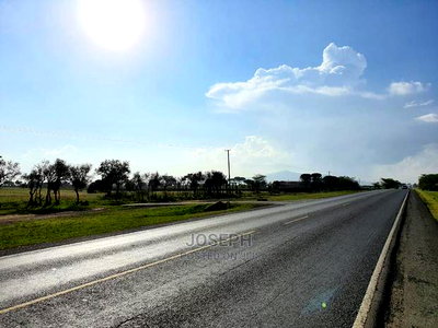 Mai Mahiu- Naivasha Highway 5 Acres Touching Tarmac - Image 10