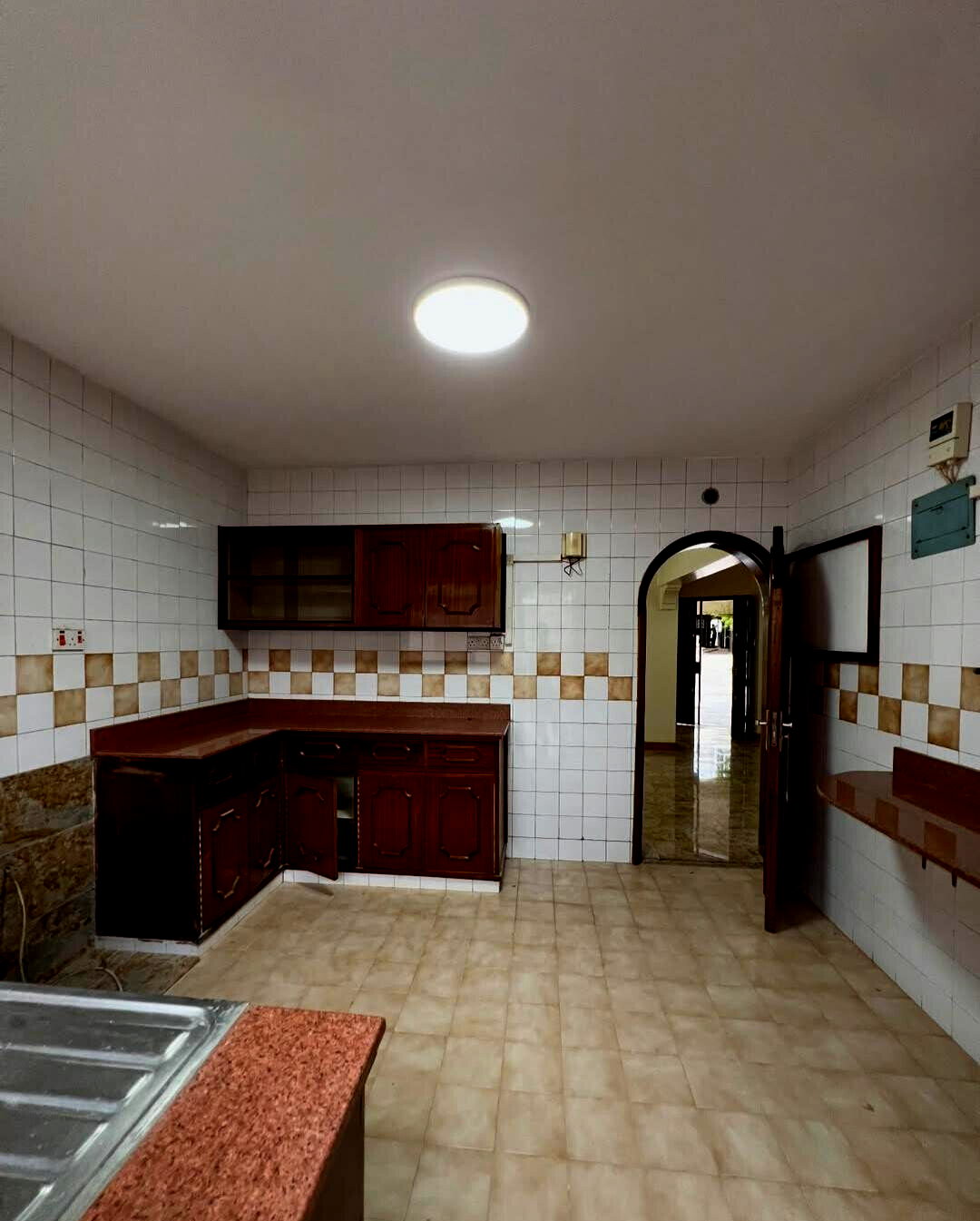 4BR Townhouse with Wooden Floors & Private Terrace - Kilimani
