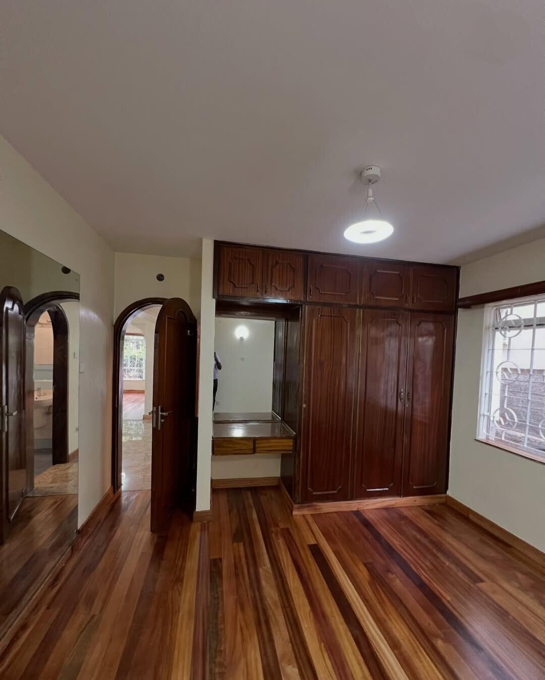 4BR Townhouse with Wooden Floors & Private Terrace - Kilimani