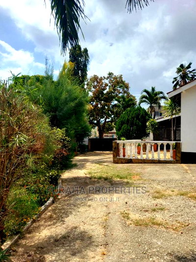 3bdrm Bungalow in Nyali for Sale - Image 7
