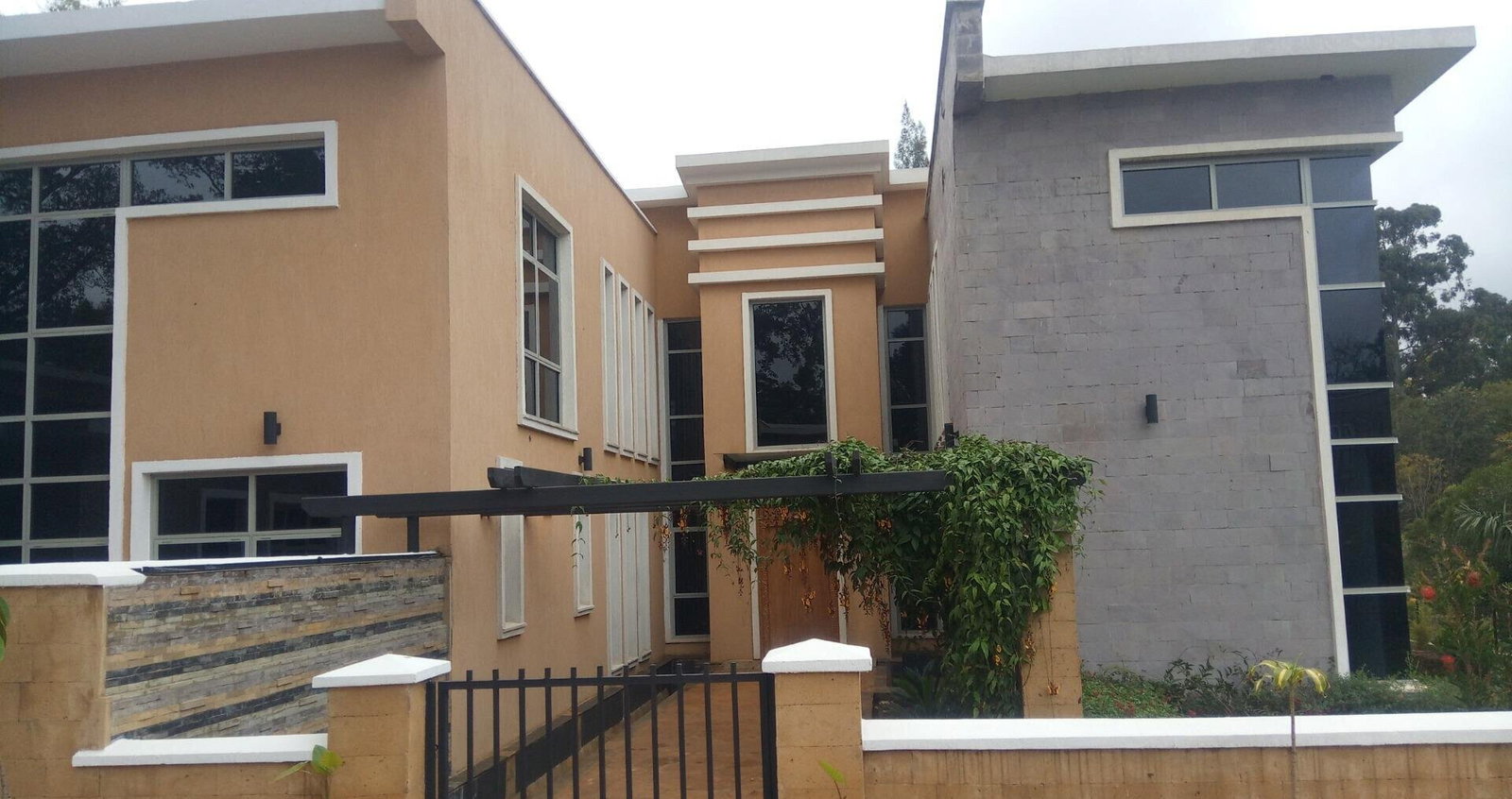 Modern 5-Bed Townhouse on Half-Acre with Mature Garden – Karen