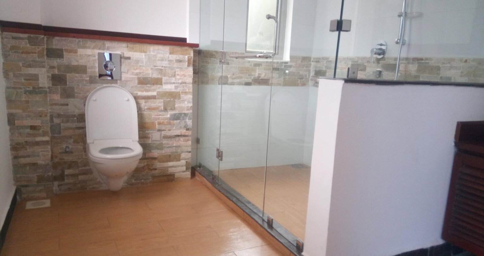 Modern 5-Bed Townhouse on Half-Acre with Mature Garden – Karen