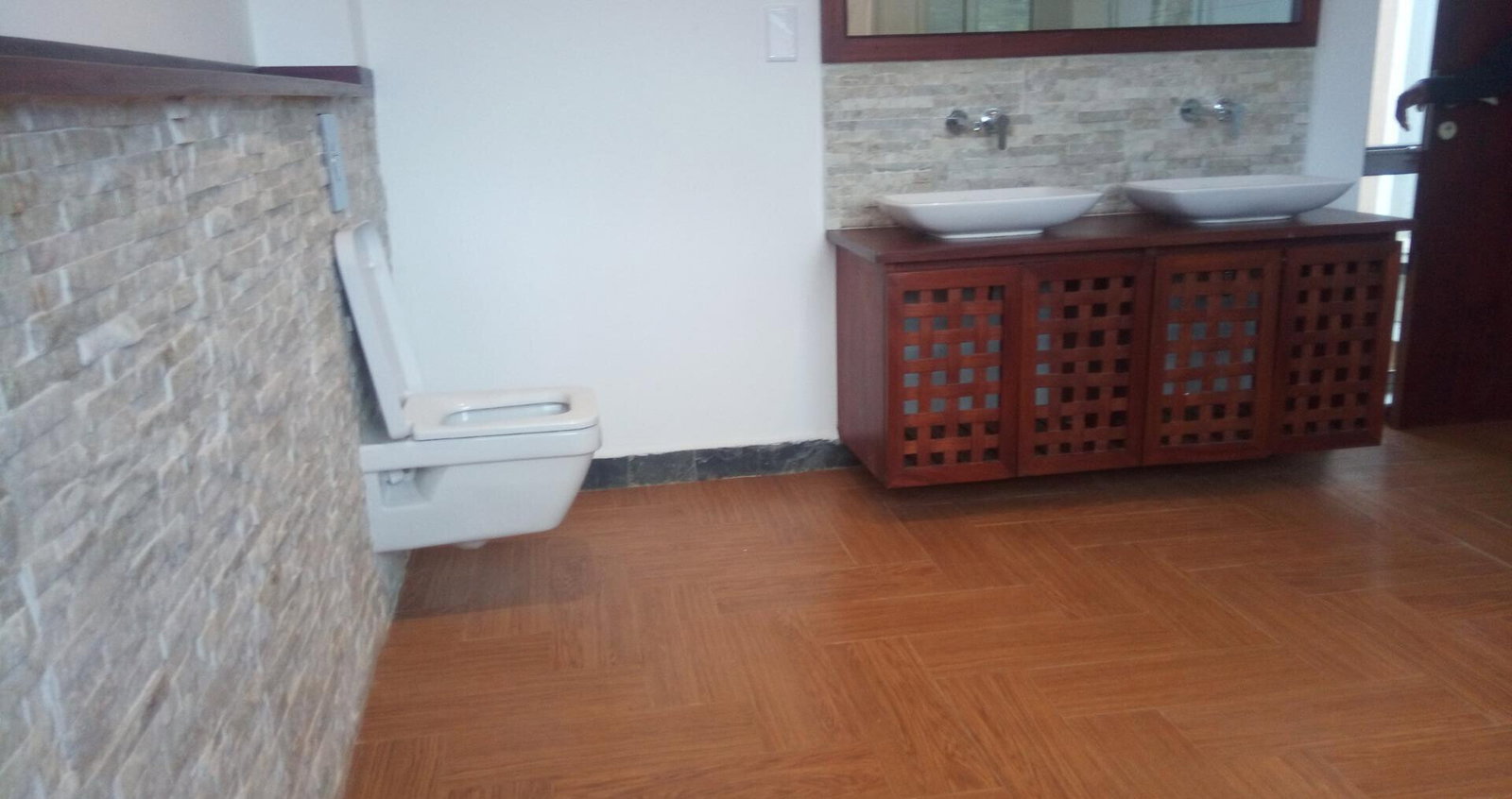 Modern 5-Bed Townhouse on Half-Acre with Mature Garden – Karen