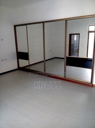 2bdrm Apartment in Nyali for rent - Image 8