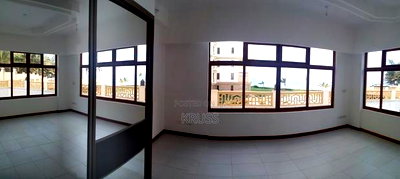 2bdrm Apartment in Nyali for rent - Image 6