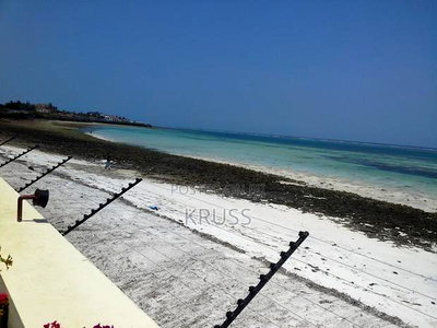 2bdrm Apartment in Nyali for rent - Image 5