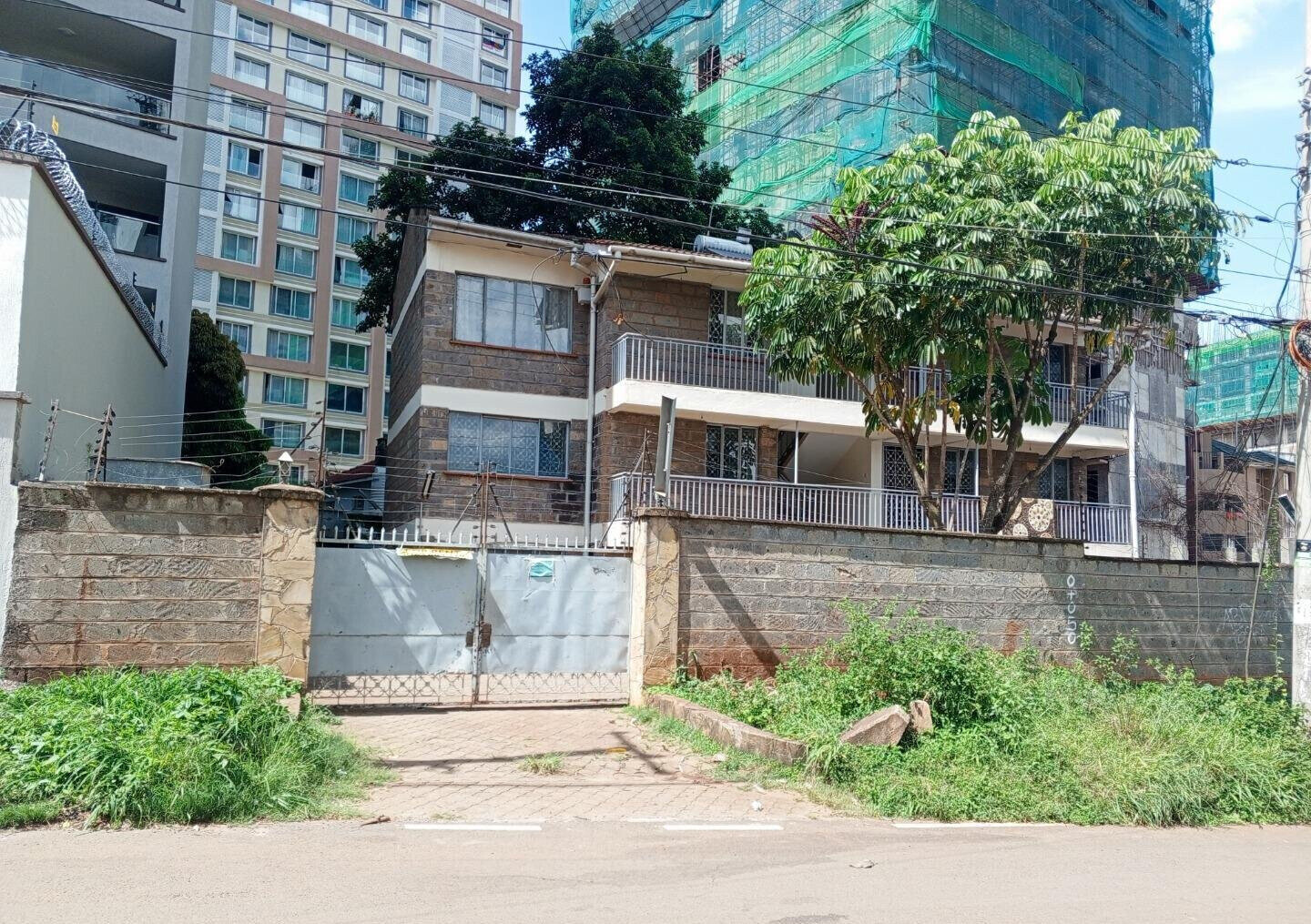 0.3 Acre Plot in Parklands for KSh 70M