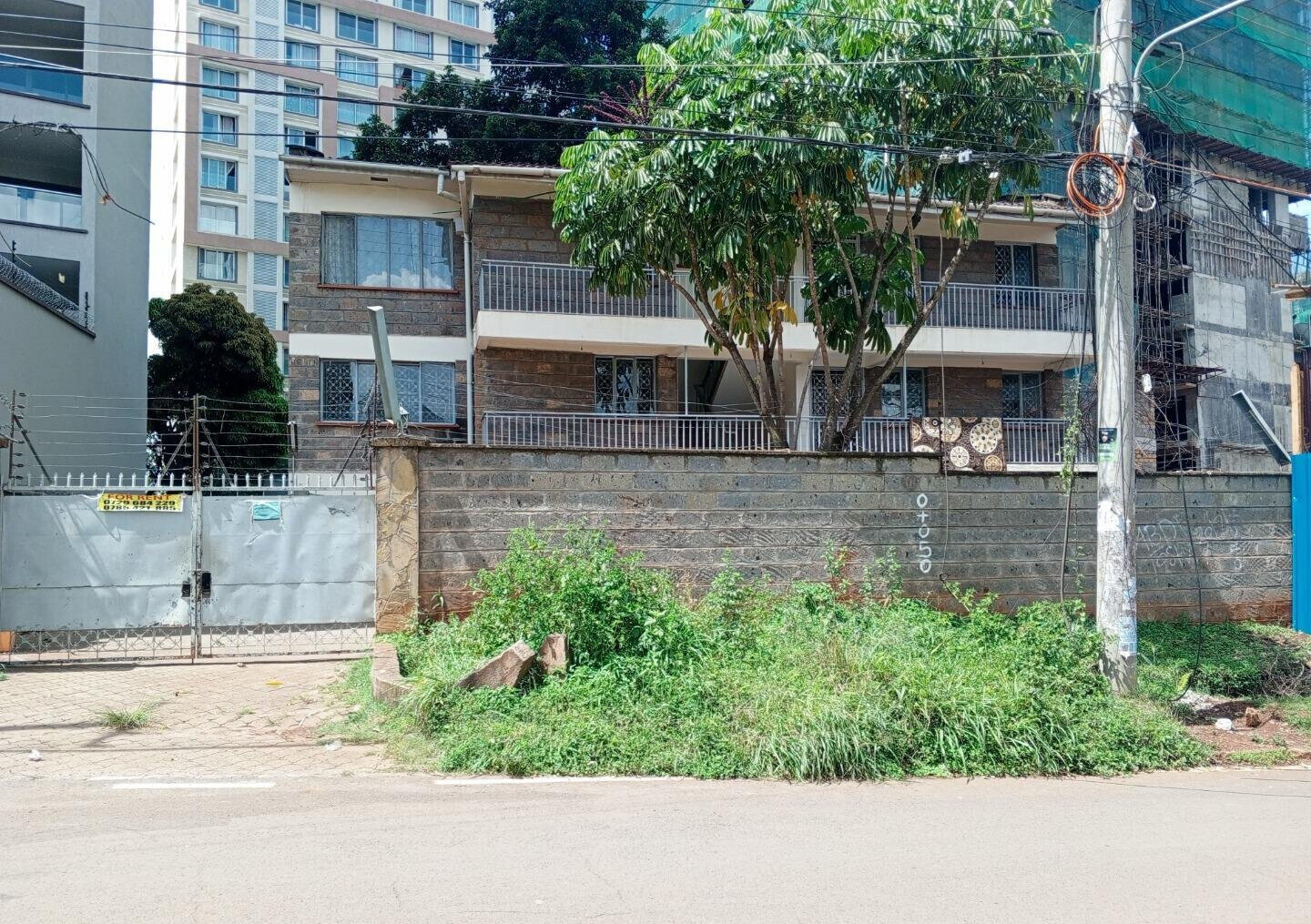 0.3 Acre Plot in Parklands for KSh 70M