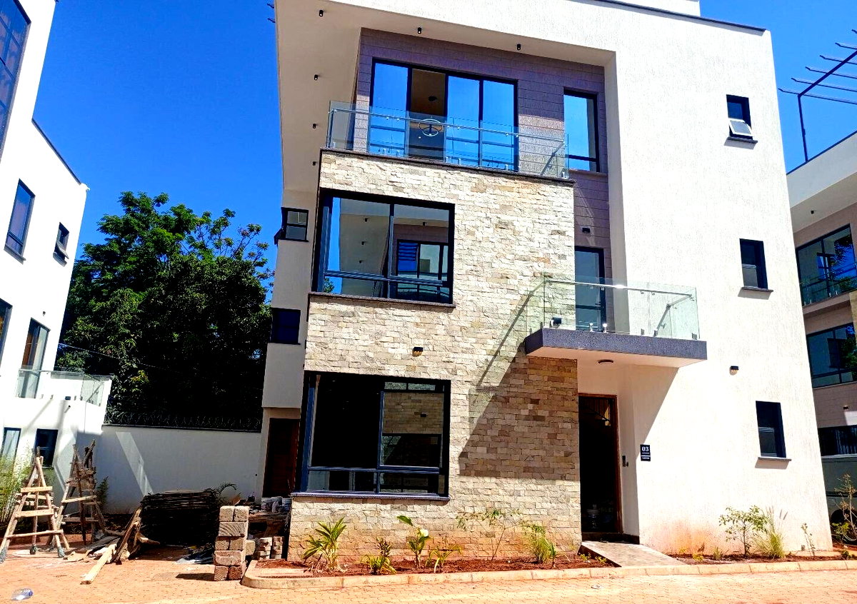 5-Ensuite Townhouse with Backup Generator & Borehole - Lavington