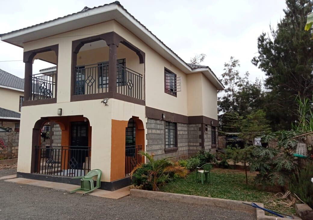 4BR Ensuite Townhouse on 1/8 Acre Near Rongai Town