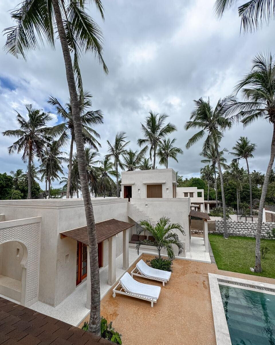 4BR Beach Villa with Solar & Inverter – 500m to Watamu Beach