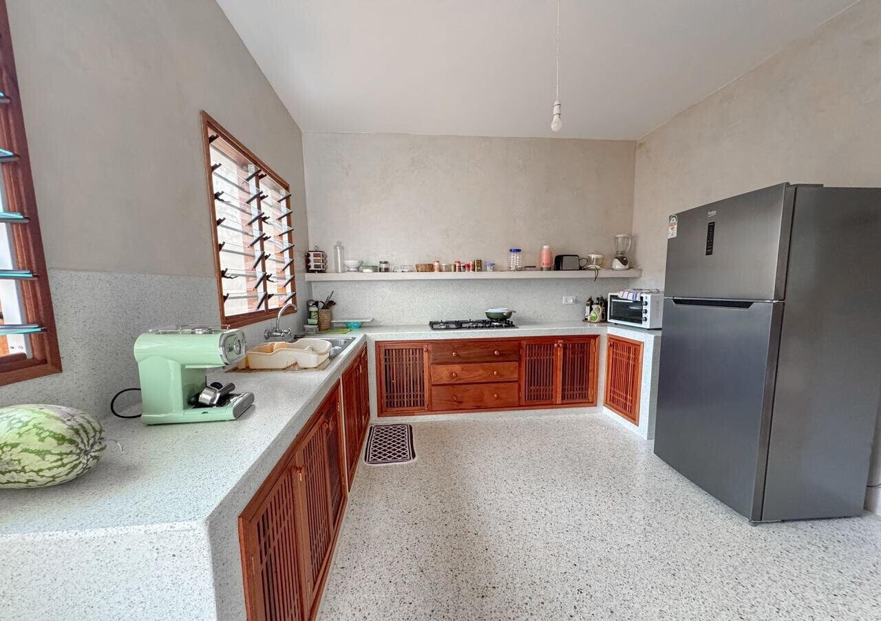 4BR Beach Villa with Solar & Inverter – 500m to Watamu Beach