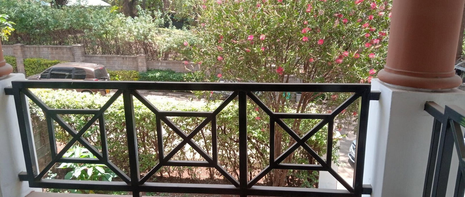 Spacious 5BR Townhouse with Natural Light - Westlands
