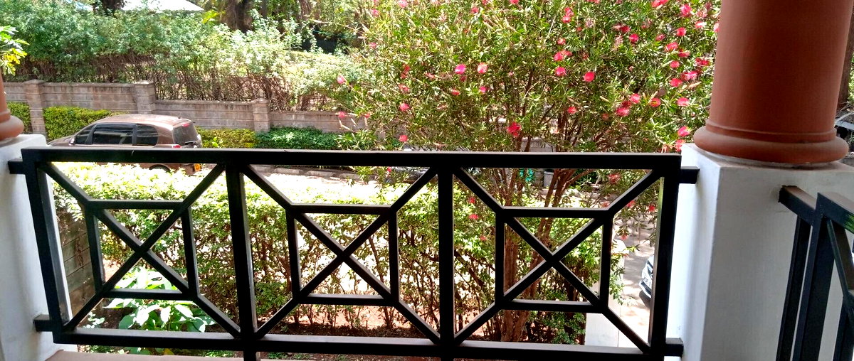 Spacious 5BR Townhouse with Natural Light - Westlands