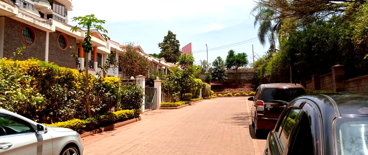 Spacious 5BR Townhouse with Natural Light - Westlands