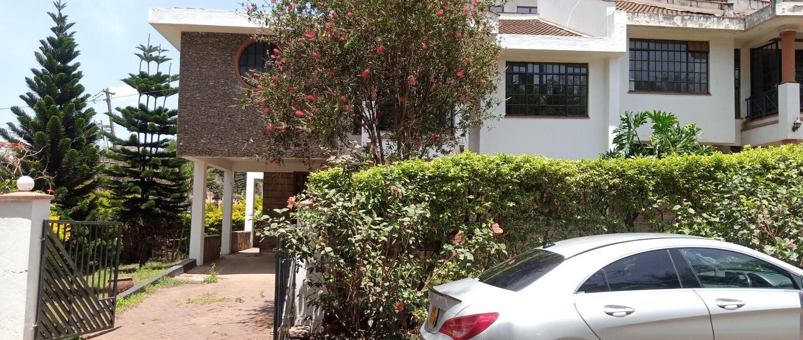 Spacious 5BR Townhouse with Natural Light - Westlands