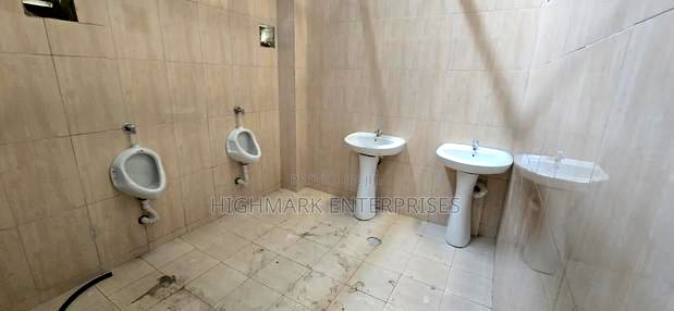 13200 Sq Feet Godown to Let : Imara Daima