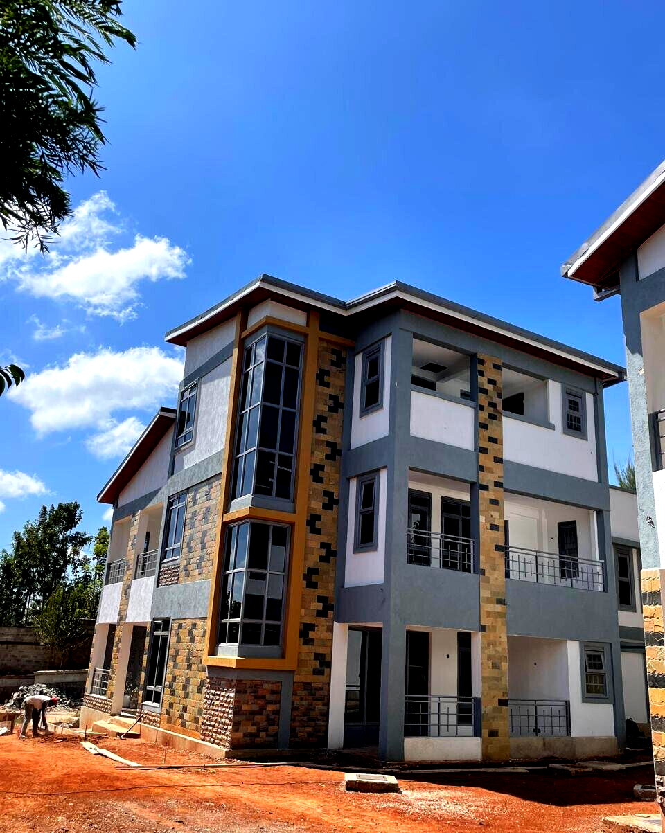80% Complete 5BR Townhouse – Kerarapon, Nairobi